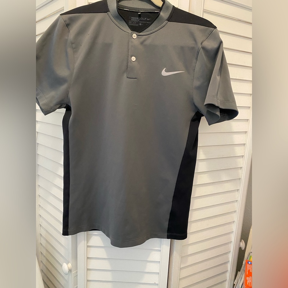 Nike Golf Shirt Men's Small S Modern Fit Dri Fit Polo Performance Blade Collar